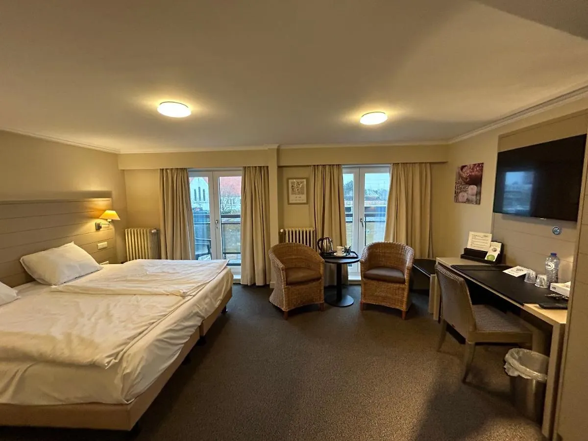 Hotel Atlas Брюгге 3*,